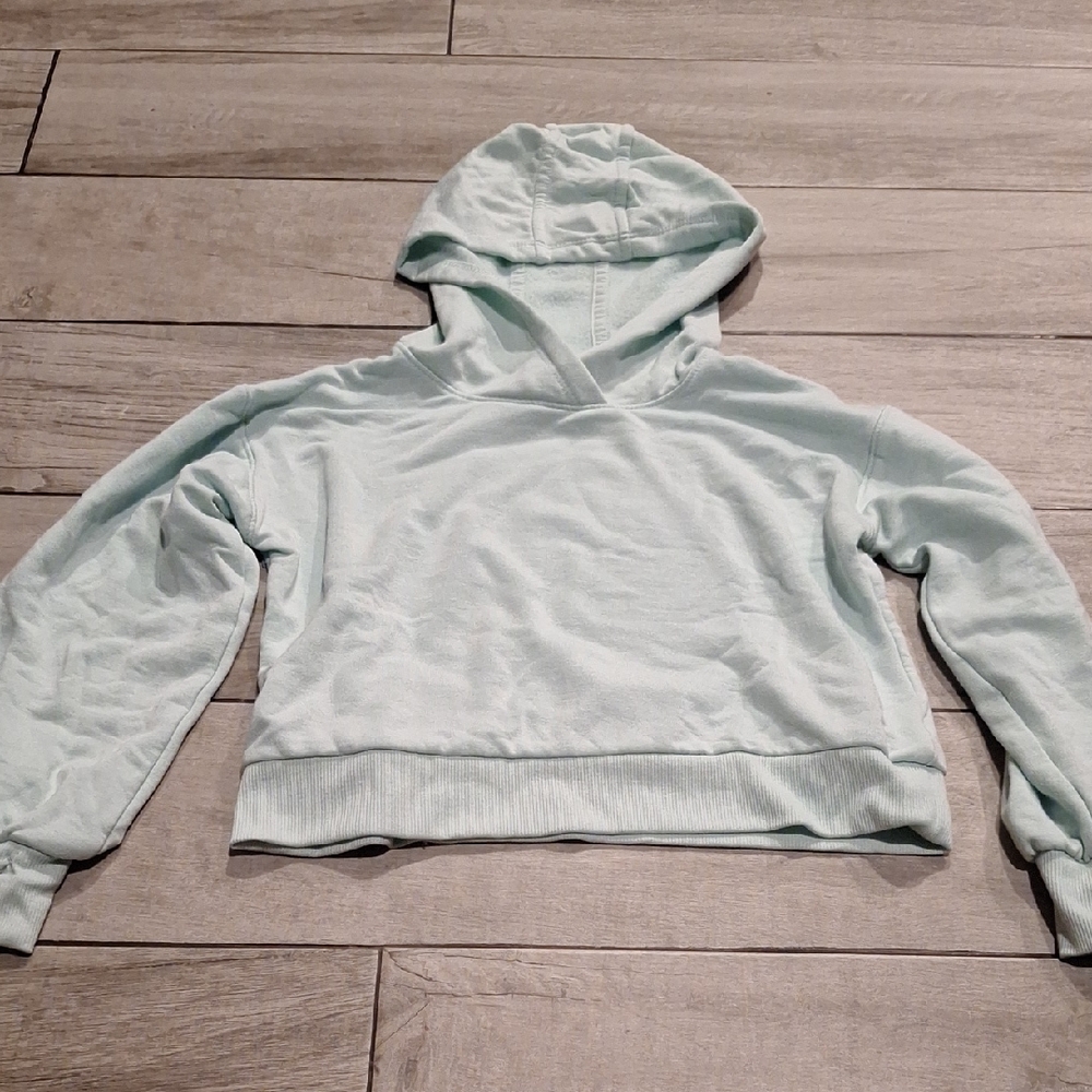 🍁 All In Motion Pastel Blue Cropped Hoodie💘